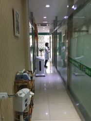 -苗医生专业祛痘·皮肤管理