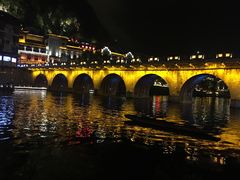 -古城苗家土菜馆(河景餐厅店)