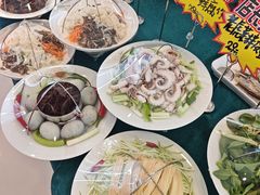 -今鲜源酒店·海鲜锅贴青岛菜(新湛路店)