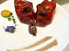 玻璃脆皮乳鸽-香港狮子山下·明星粤菜餐厅(北苑店)
