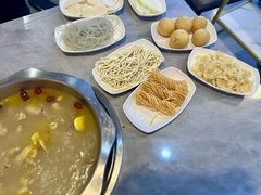 -光头药膳鸡(莱茵小镇店)