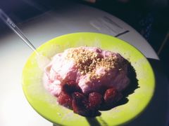 草莓奶霸-冰冰酱老味刨冰绵绵冰(中山路总店)