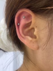 -AI艾耳·专业手工耳洞·穿孔美学馆