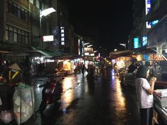 -六合夜市