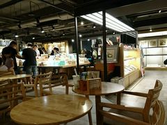 大堂-猫的天空之城概念书店(苏州诚品店)