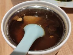养颜桃胶雪梨羹-宏状元现熬粥·京味菜(三里河店)