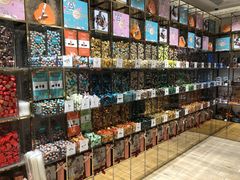 零售区-VENCHI 闻绮(北京国贸商城店)