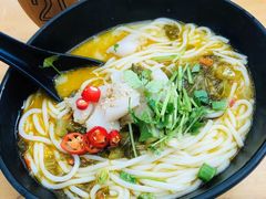 -三千粉牛肉米粉(来客茂店)