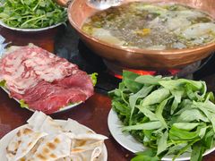 -朝伟清真铜瓢牛肉馆(三十年老·店)
