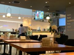 -POKEE VIA&Brunch·维娅(重庆来福士店)