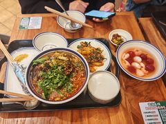 -云阿蛮云南生烫牛肉米线(奉贤路店)