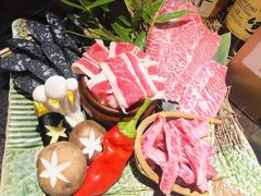 -山川小町·极番烧肉(新地假日广场店)