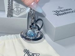 -Vivienne Westwood(上海来福士广场店)