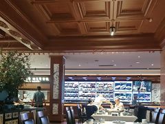 -八府香鸭·啫啫煲(华山路店)