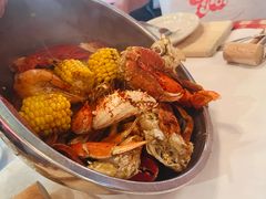 -Crab Pot Restaurant