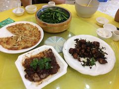 -巨元河鲜酒楼·清远特色菜名店(英德店)