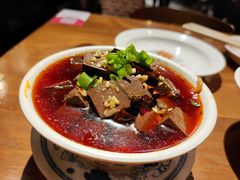 -炉小二铜锅牛蛙•川湘菜(三里屯店)