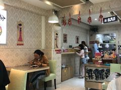 大堂-丽丽三鲜螺蛳粉(田林路店)