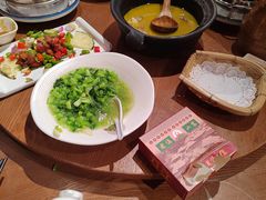 -老滇山寨•云南特色菜•地方菜•民族风情歌舞表演(金碧店)