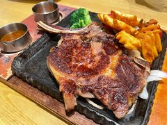至尊战斧牛排-菲滋意式休闲餐厅(北仑银泰城店)