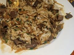-喝丢一只鞋海鲜烧烤·海肠捞饭(东关街店)