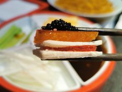 鱼子酱烤鸭-荣公子创意菜