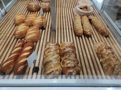 -焙丽拾光(麦凯乐直营店)