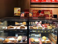 面包甜点陈列柜-星巴克(广州淘金路店)