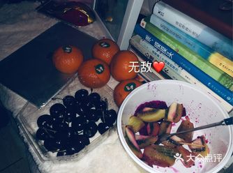 我硬生生的把自己宅到天荒地老 很喜欢现在的生活