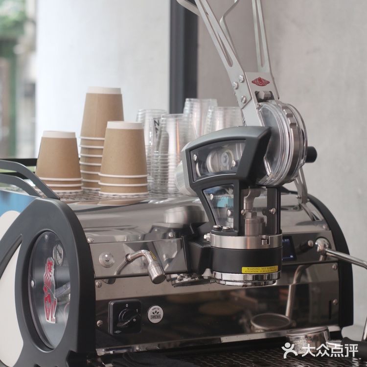 这家咖啡店 杯子也太好看了吧‼️