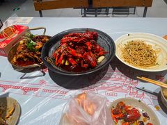 -肥肥虾庄·金牌油焖大虾(杨园滨江时代walk店)