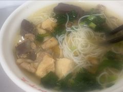 -文山荷鲜居(翠湖店)