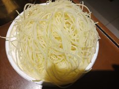 -贵府酸汤牛肉火锅·贵州老字号(飞山街店)