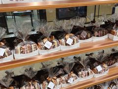 -Laderach 莱德拉(上海环贸iapm店)