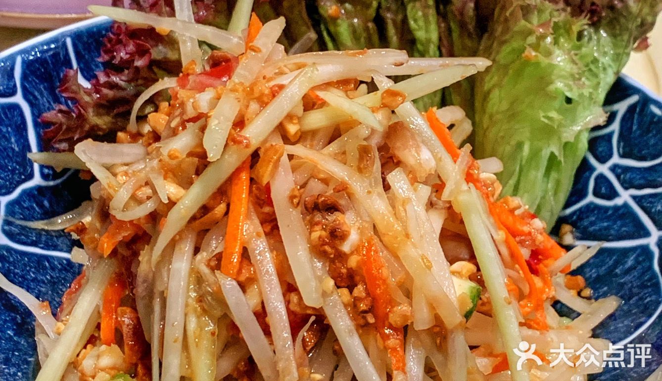 菠萝海鲜饭全场最惊艳 好吃料很丰富 有葡萄干肉松