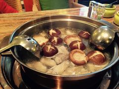-润园四季椰子鸡火锅(海上世界店)