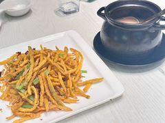 -莲餐厅·湖北菜·潜江小龙虾店(愚园路店)