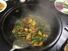 -妈妈家铁锅炖(景诚园综合楼店)
