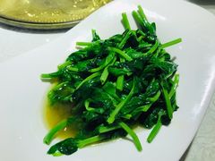 清炒豌豆尖-辣婆婆(航天桥店)