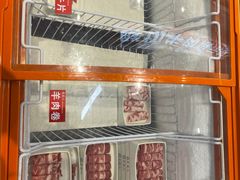 -来龍儿鲜切牛肉自助老火锅