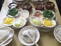 -桥香园云南过桥米线(金马碧鸡店)