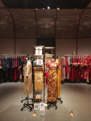 点击看大图 -藤薰定制中式嫁衣礼服旗袍店