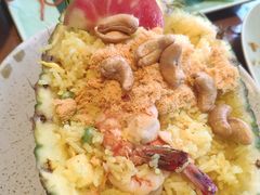菠萝海鲜炒饭-mango tree芒果树泰国餐厅(青岛万象城店)