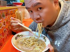-拉面莊夢語＆中华料理八椿