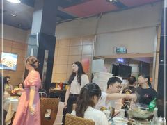 大堂-昱龙大盆牛蛙馆(三兴街总店)
