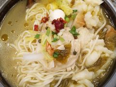 -周鱼小馆石锅酸菜鱼(活力汇店)