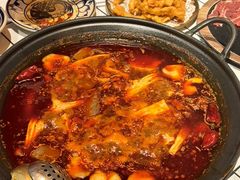 -旧街市鲜货老火锅(大光路店)