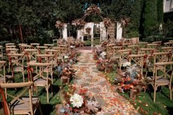 -花轿喜屋婚礼策划