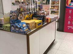 -泡泡玛特POPMART(蓝色港湾店)