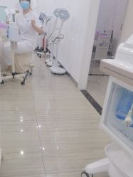 -蕾特恩专业祛痘·皮肤管理